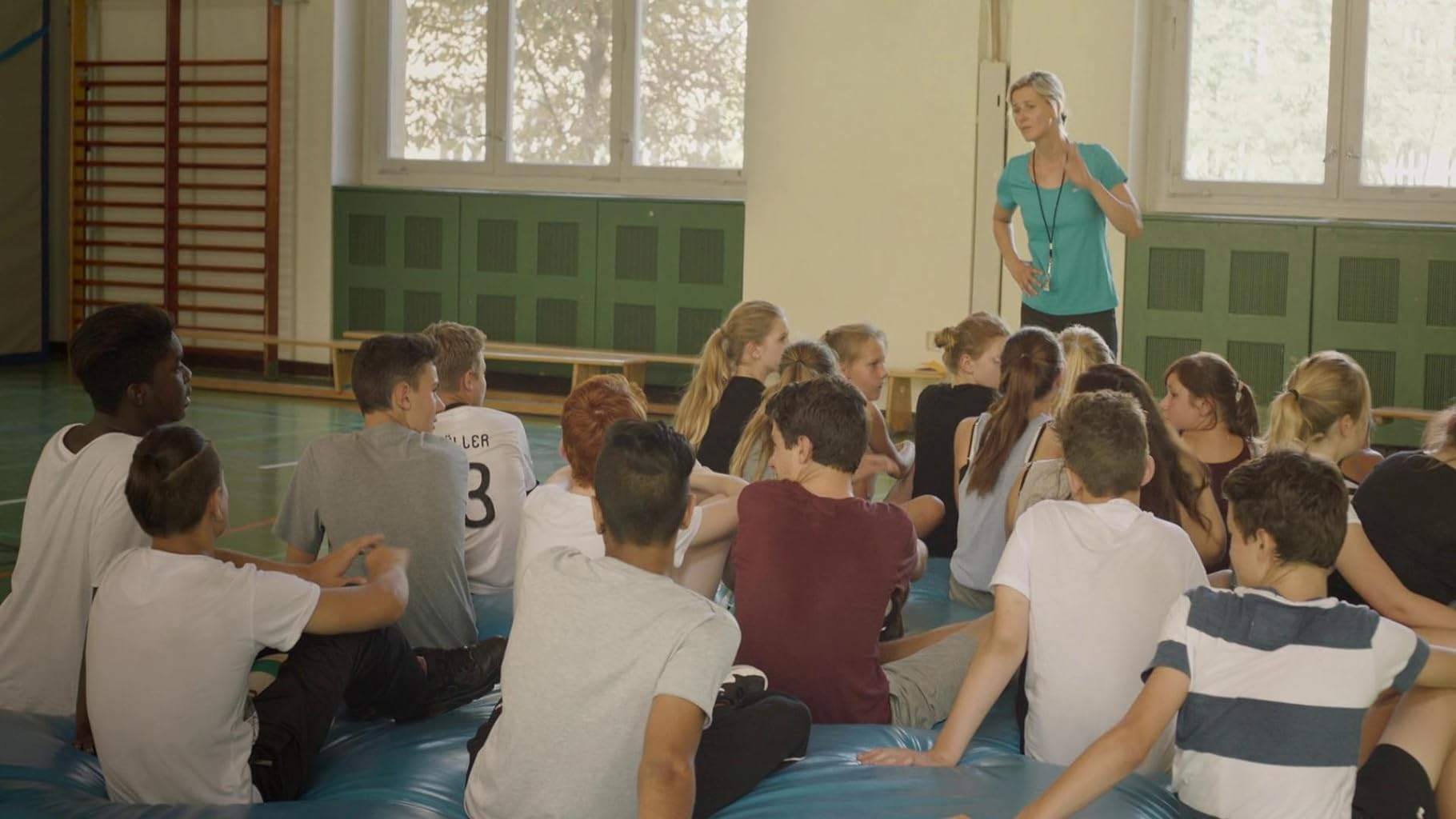 Фото - : 1820x1024 / 129 Кб