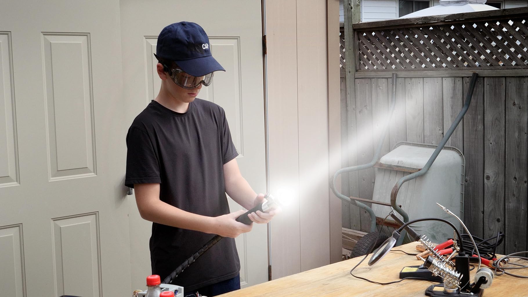 Фото - : 1820x1024 / 174 Кб