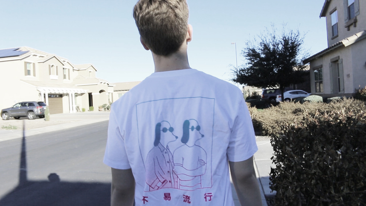 Фото - : 1280x720 / 198 Кб