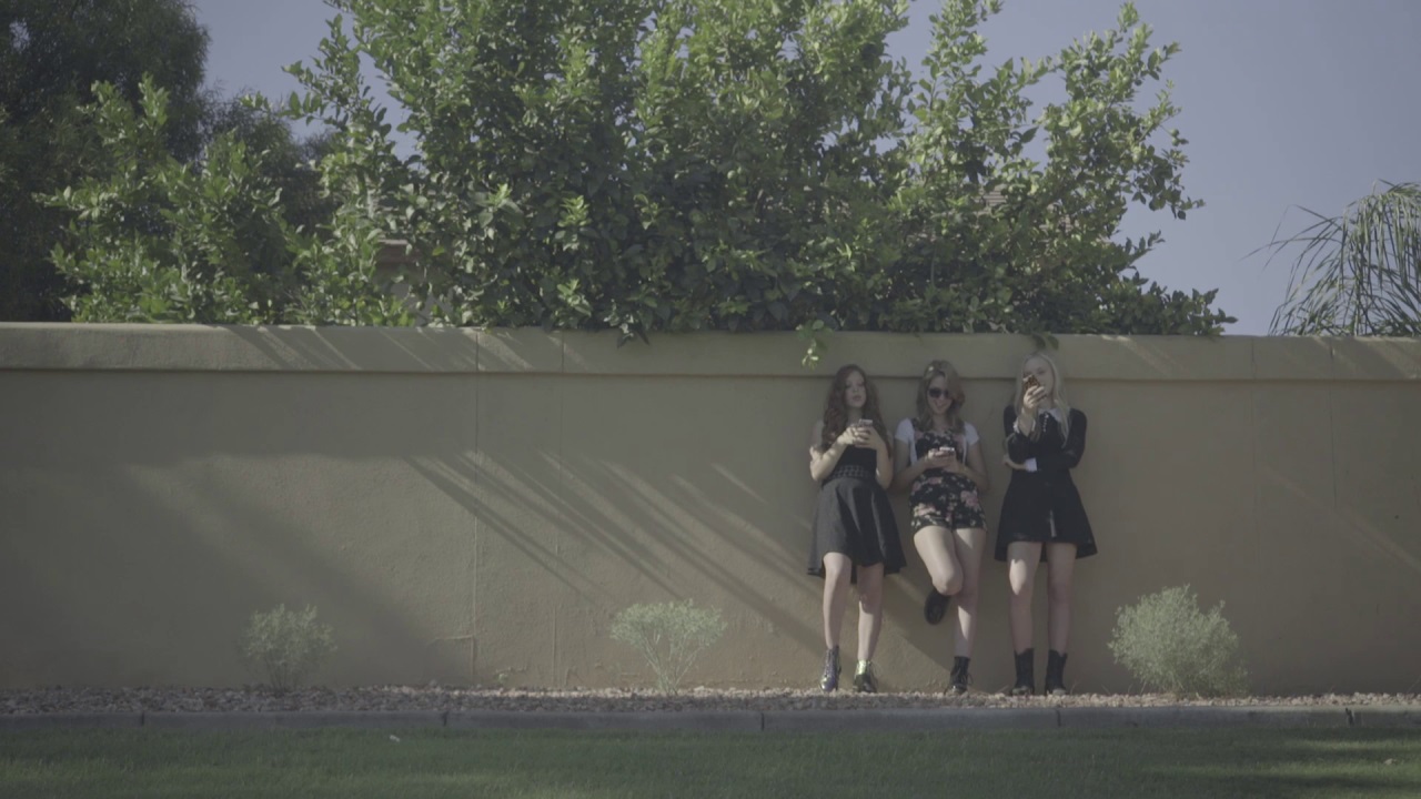 Фото - : 1280x720 / 200 Кб