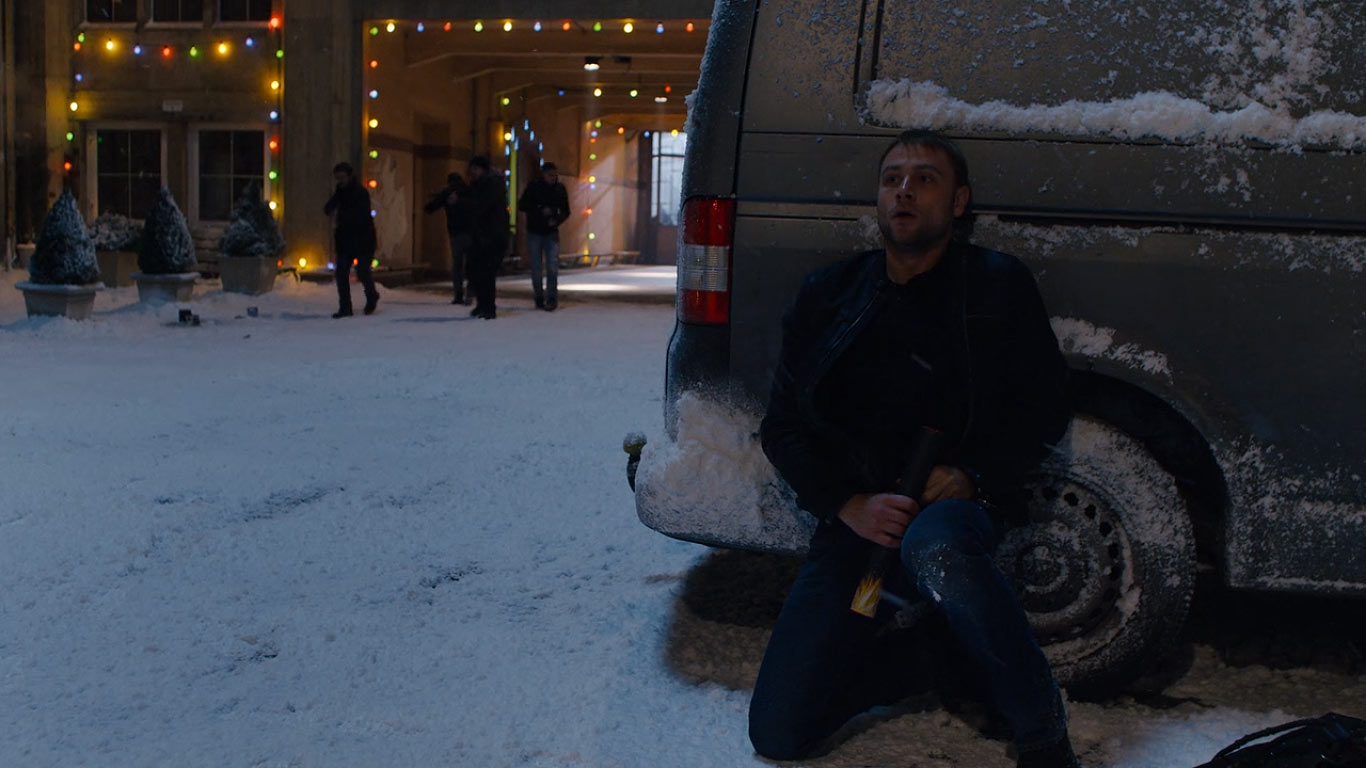 Фото - : 1366x768 / 131 Кб