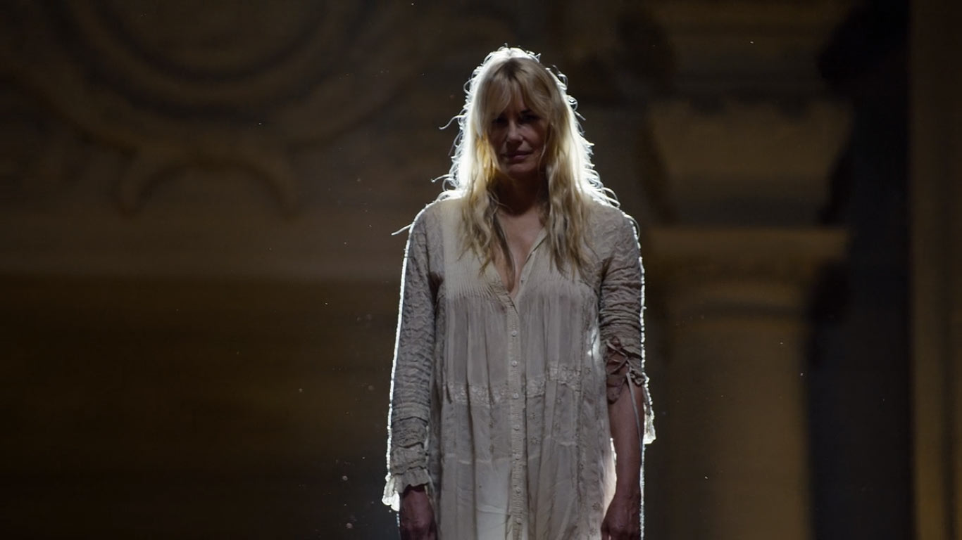 Фото - : 1366x768 / 69 Кб