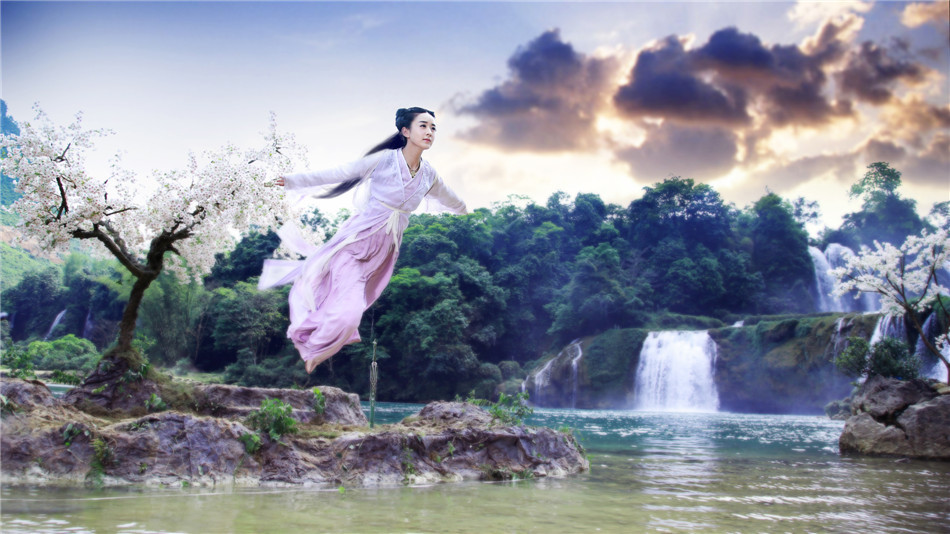 Фото - : 950x534 / 163 Кб