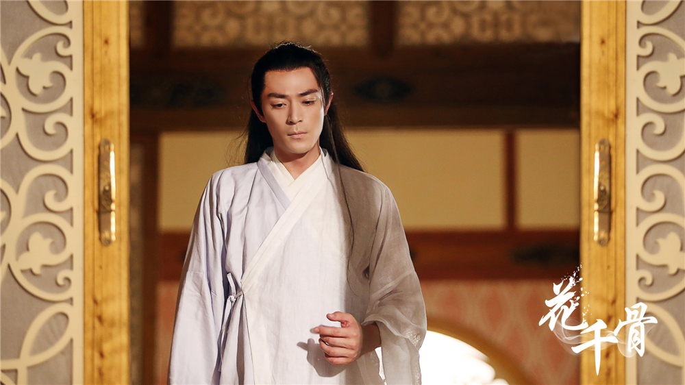 Фото - : 1000x562 / 599 Кб