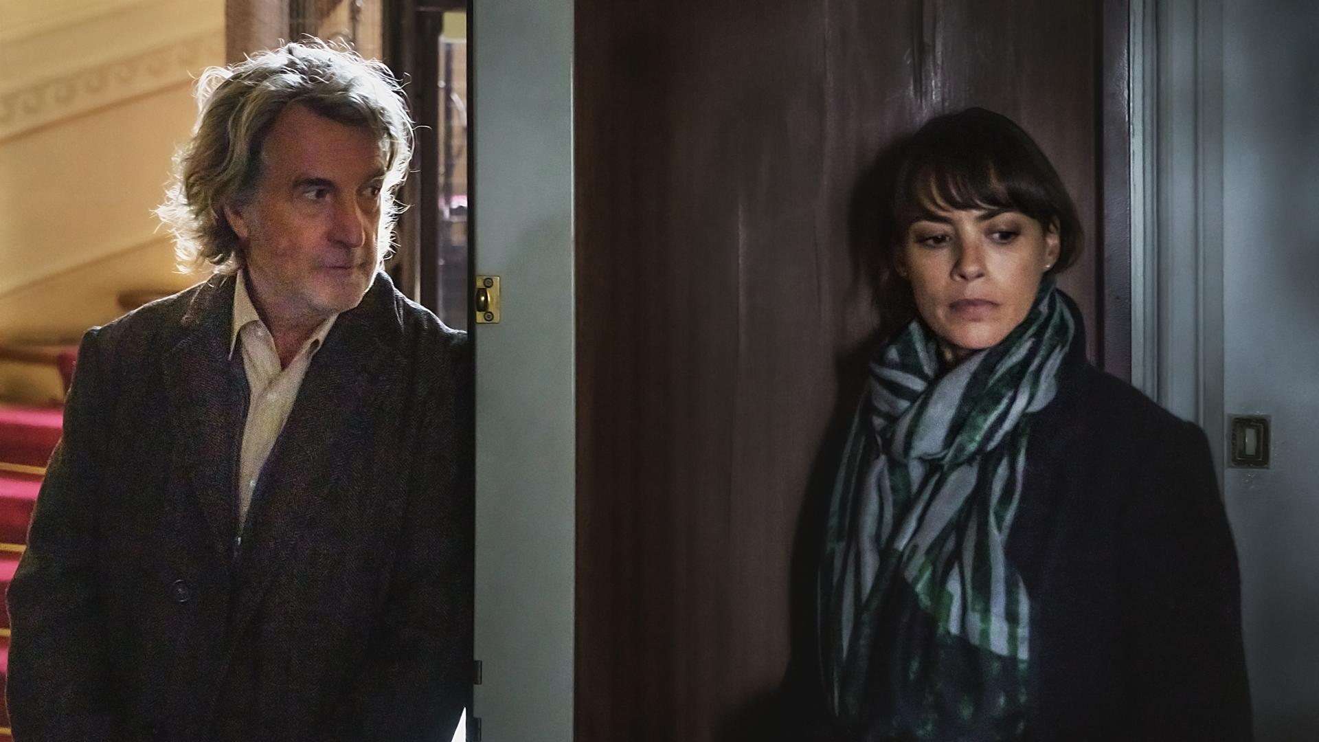 Фото - Человек в подвале: 1920x1080 / 157.73 Кб