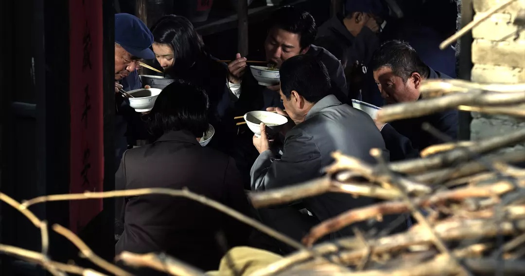 Фото - : 1080x569 / 138 Кб