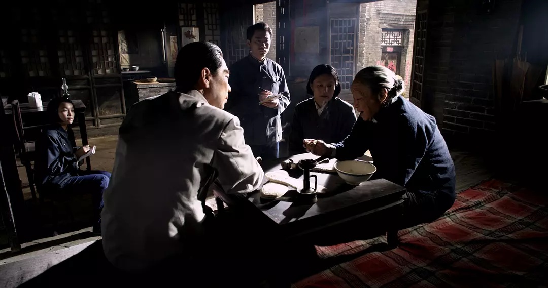 Фото - : 1080x569 / 152 Кб