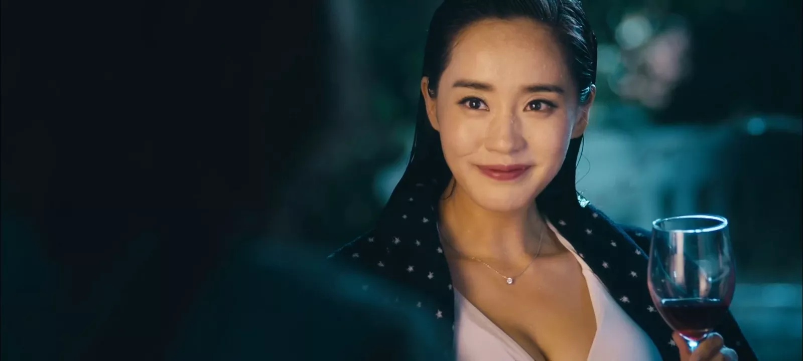 Фото - : 1600x720 / 111 Кб