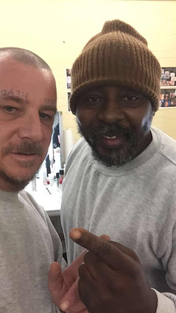 Фото - : 576x1024 / 48 Кб