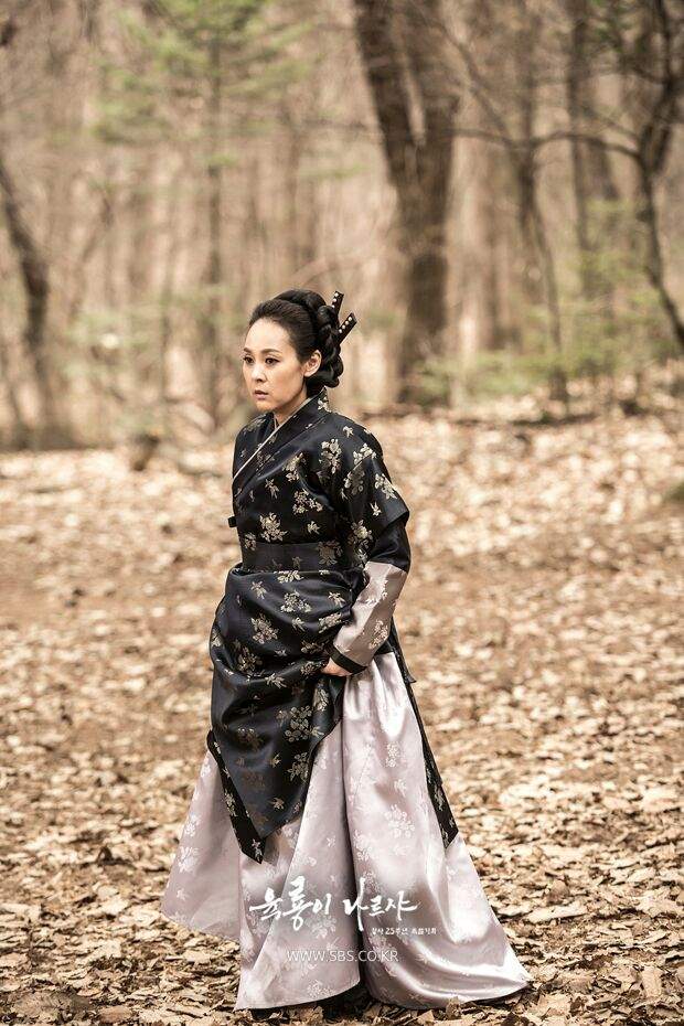 Фото - : 620x930 / 101 Кб