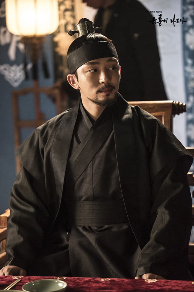 Фото - : 640x960 / 63 Кб