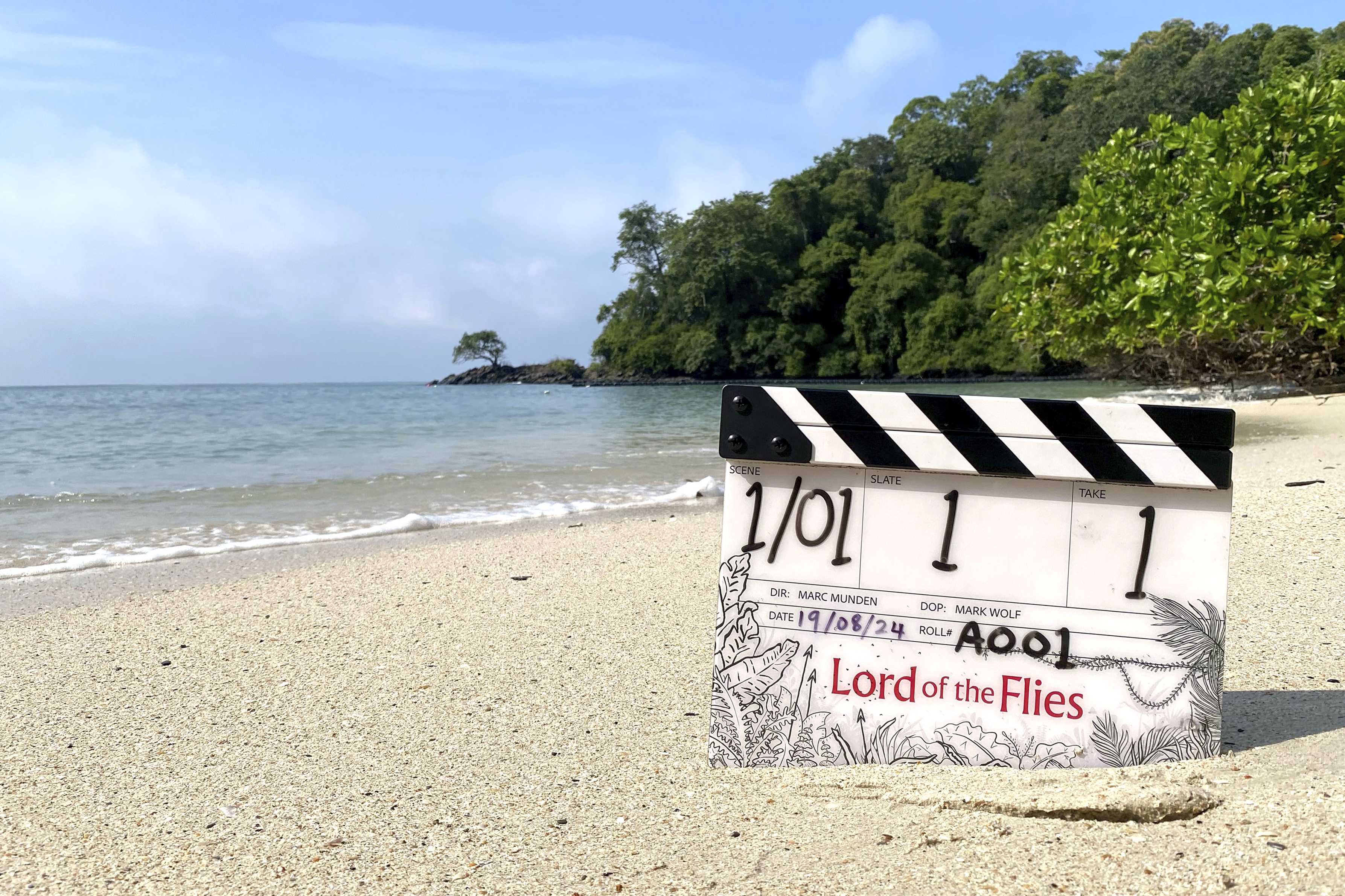 Фото - Lord of the Flies: 3573x2382 / 1502.26 Кб