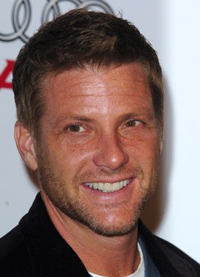 Фото - Трансамерика: 289x400 / 24 Кб