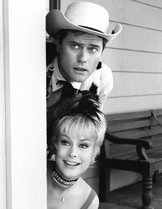 Фото - Я мечтаю о Джинни: 326x420 / 22 Кб