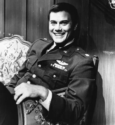 Фото - Я мечтаю о Джинни: 387x420 / 31 Кб