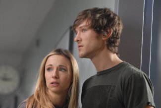 Фото - Бугимен 2: 325x218 / 12 Кб