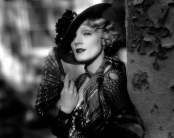 Фото - Белокурая Венера: 358x285 / 19 Кб