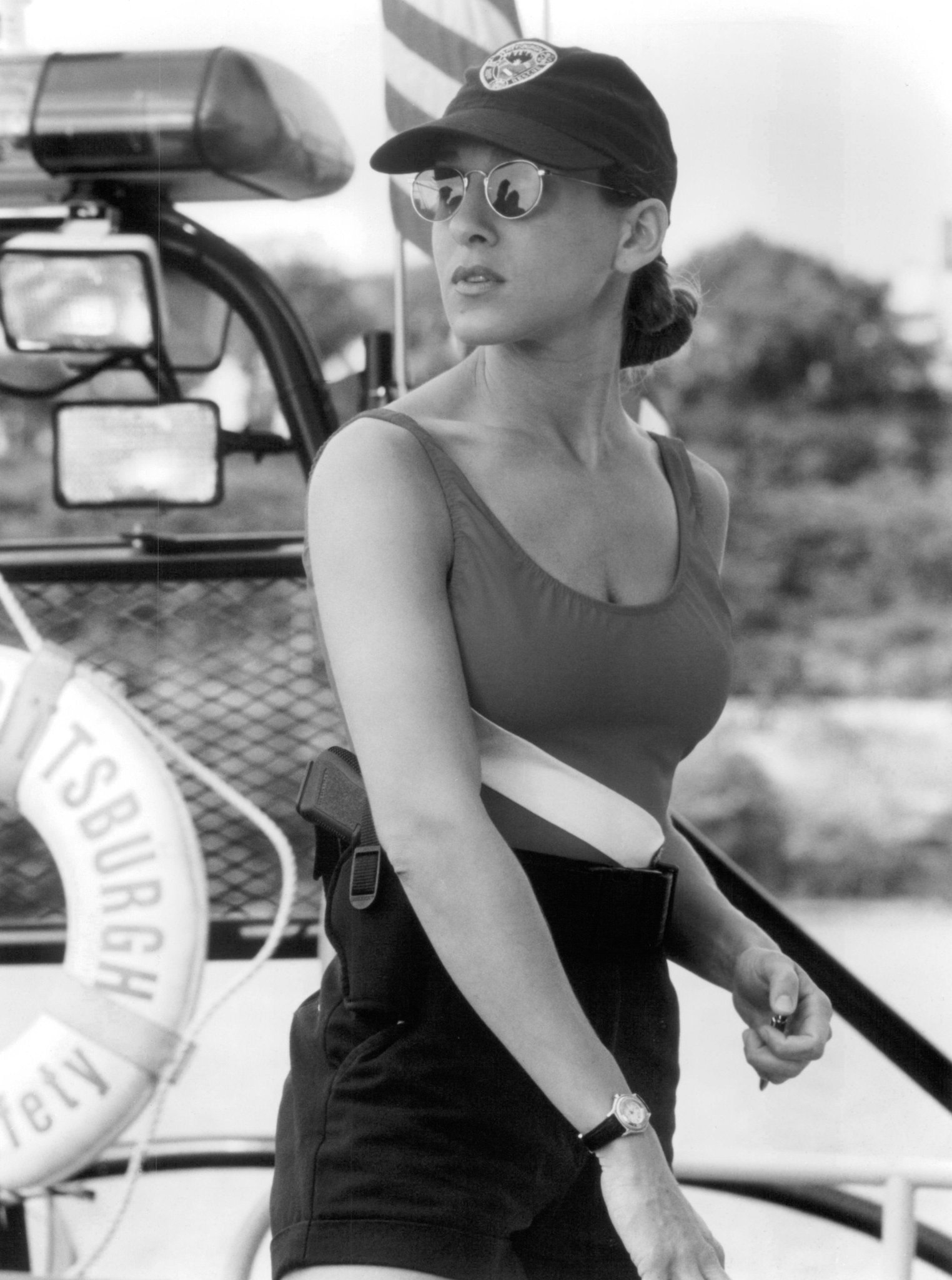 Фото - На расстоянии удара: 1524x2048 / 347 Кб