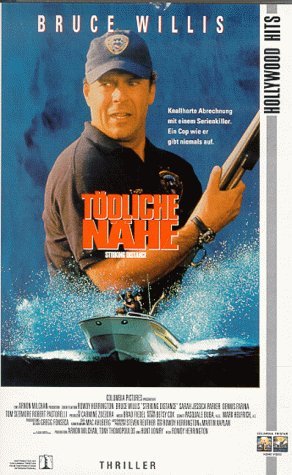 Фото - На расстоянии удара: 292x475 / 45 Кб