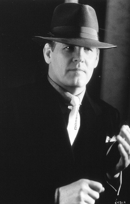 Фото - Скала Малхолланд: 457x716 / 50 Кб