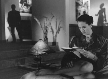 Фото - Конец насилия: 349x256 / 15 Кб