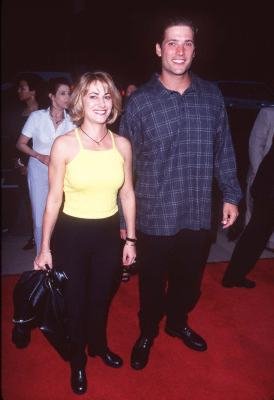 Фото - Деньги решают всё: 274x400 / 18 Кб