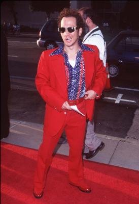 Фото - Деньги решают всё: 274x400 / 21 Кб