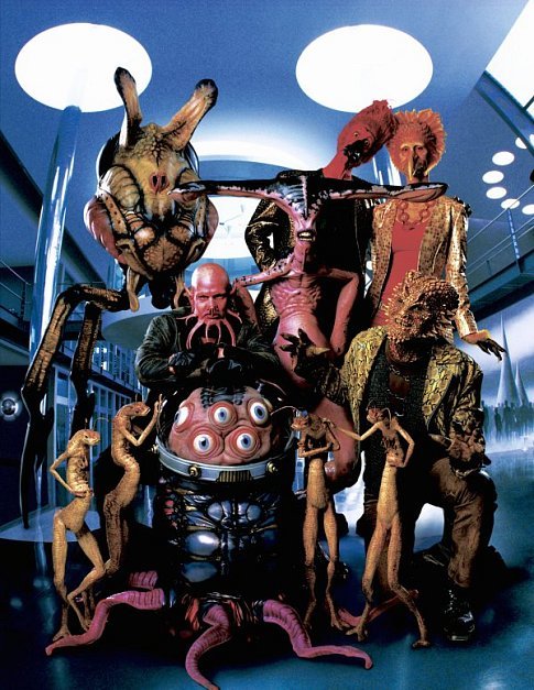 Фото - Люди в черном II: 485x627 / 95 Кб