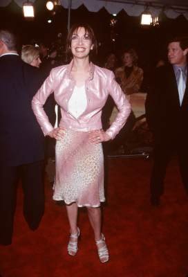 Фото - Послание в бутылке: 272x400 / 17 Кб