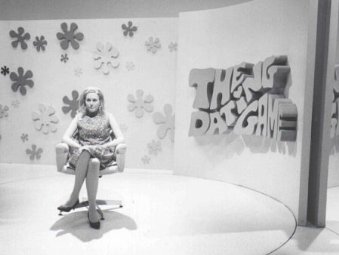 Фото - Признания опасного человека: 339x255 / 15 Кб