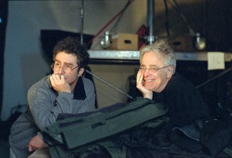 Фото - Признания опасного человека: 330x225 / 16 Кб