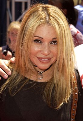 Фото - Деревенские медведи: 275x400 / 29 Кб