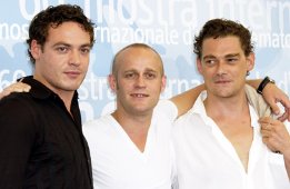 Фото - Розенштрассе: 261x170 / 12 Кб