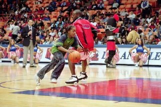 Фото - Как Майк: 322x214 / 28 Кб