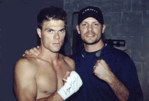 Фото - Бой Томми Райли: 306x208 / 13 Кб