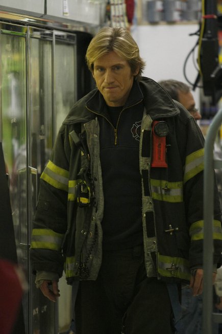 Фото - Спаси меня: 435x653 / 45 Кб