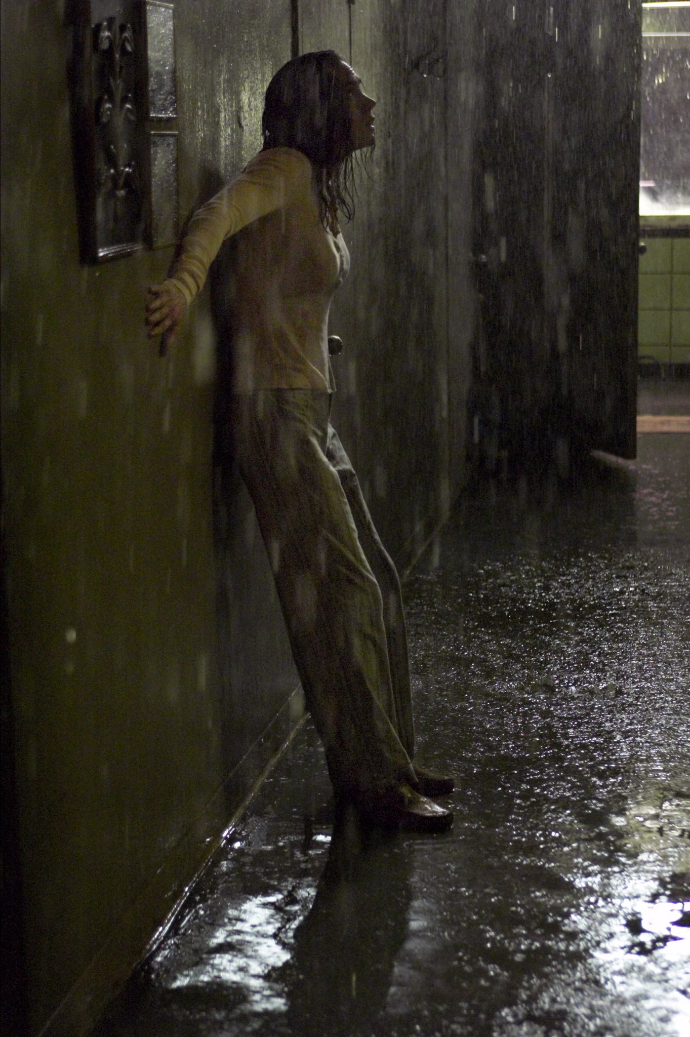 Фото - Темная вода: 1363x2048 / 501 Кб