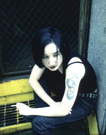 Фото - Угроза: 450x573 / 52 Кб