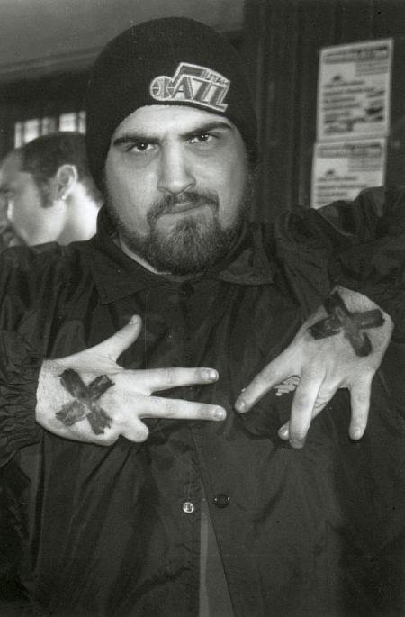 Фото - Угроза: 450x685 / 48 Кб