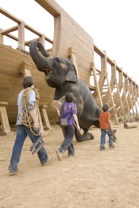 Фото - Эван Всемогущий: 450x675 / 65 Кб