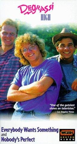 Фото - Подростки с улицы Деграсси: 256x475 / 45 Кб