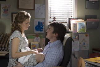 Фото - Официантка: 323x215 / 17 Кб