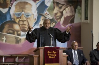 Фото - Первое воскресенье: 323x215 / 18 Кб