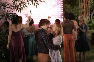 Фото - Город свингеров: 330x218 / 22 Кб