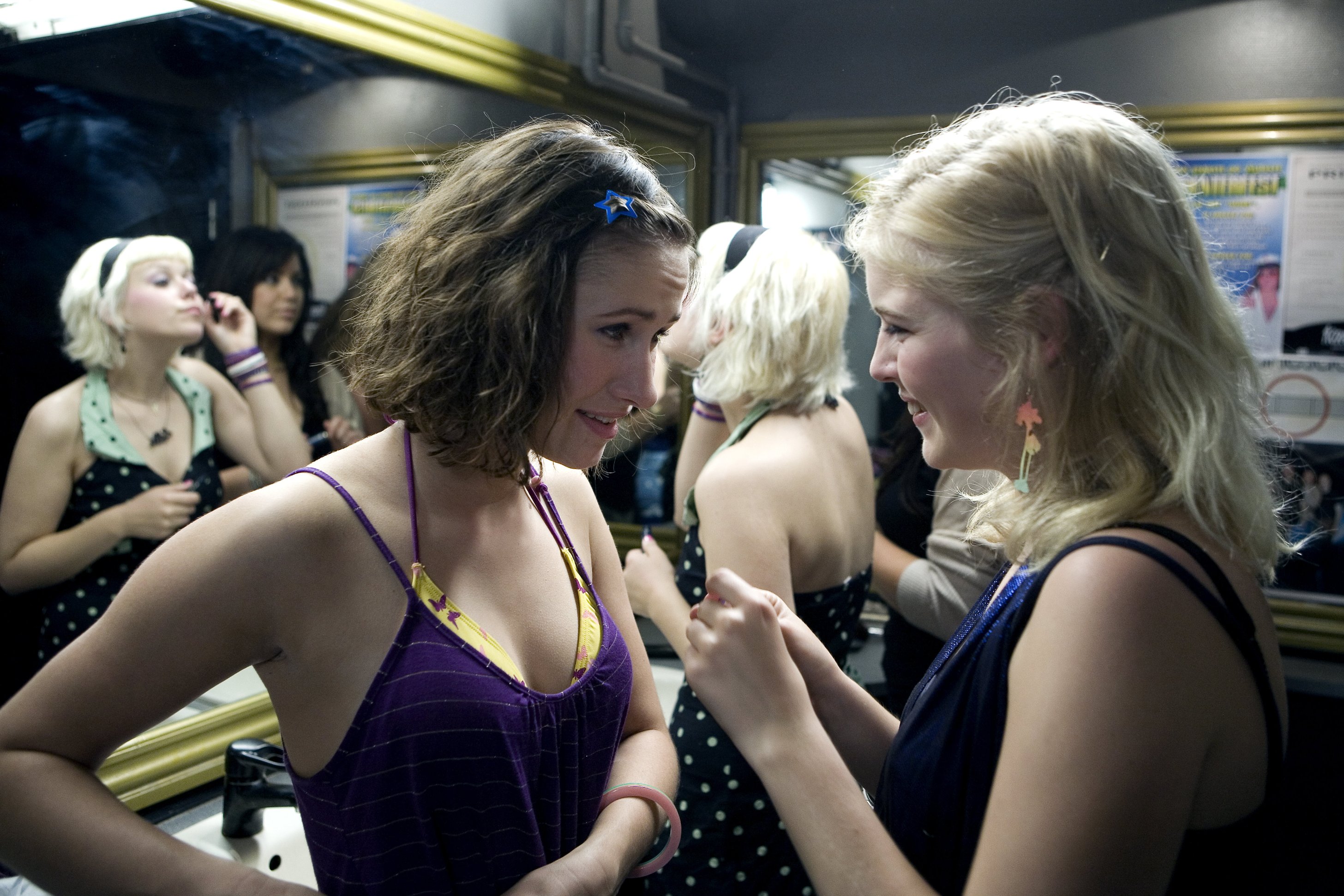 Фото - Два мира: 2912x1941 / 855 Кб