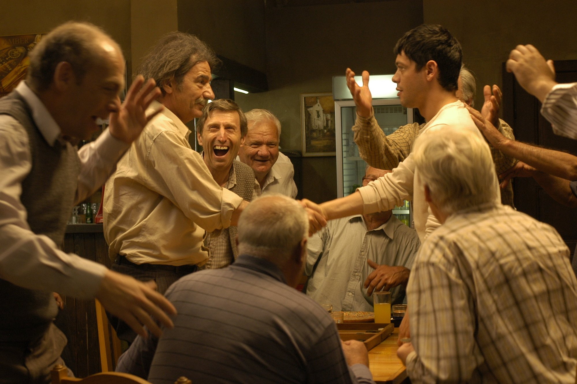 Фото - Мир велик, а спасение поджидает за углом: 2000x1330 / 366 Кб