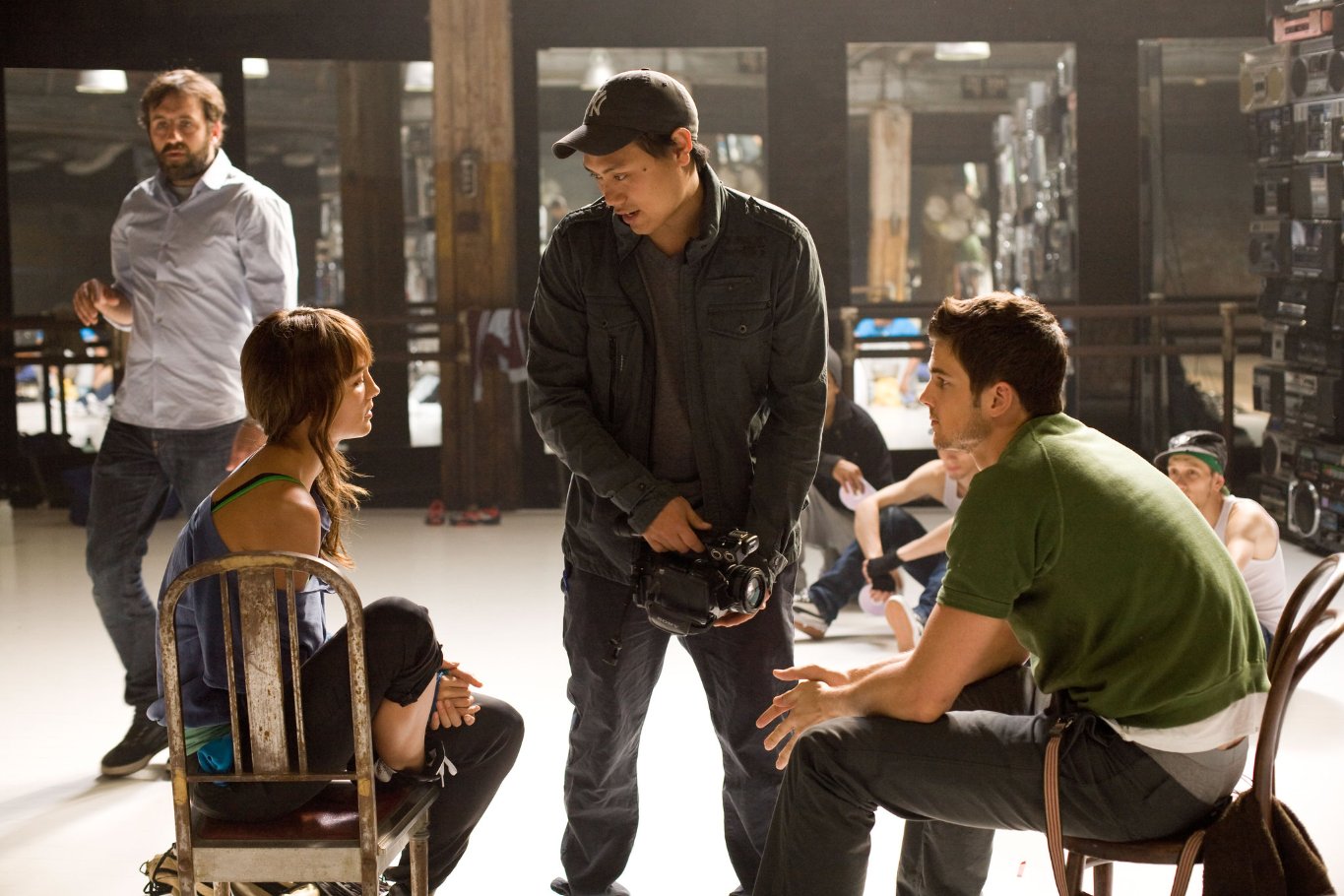 Фото - Шаг вперед 3D: 1365x910 / 202 Кб