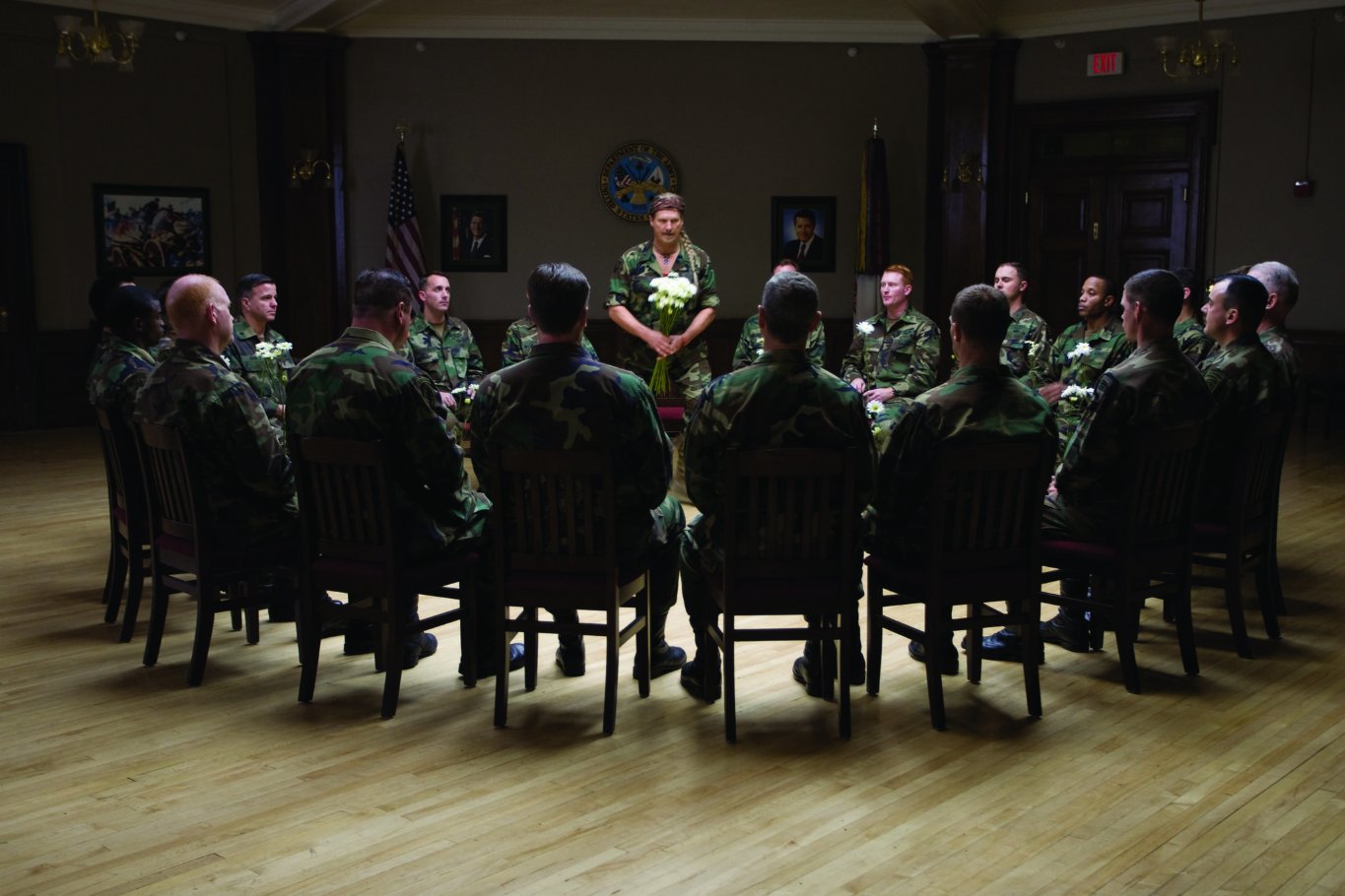 Фото - Безумный спецназ: 1365x910 / 152 Кб