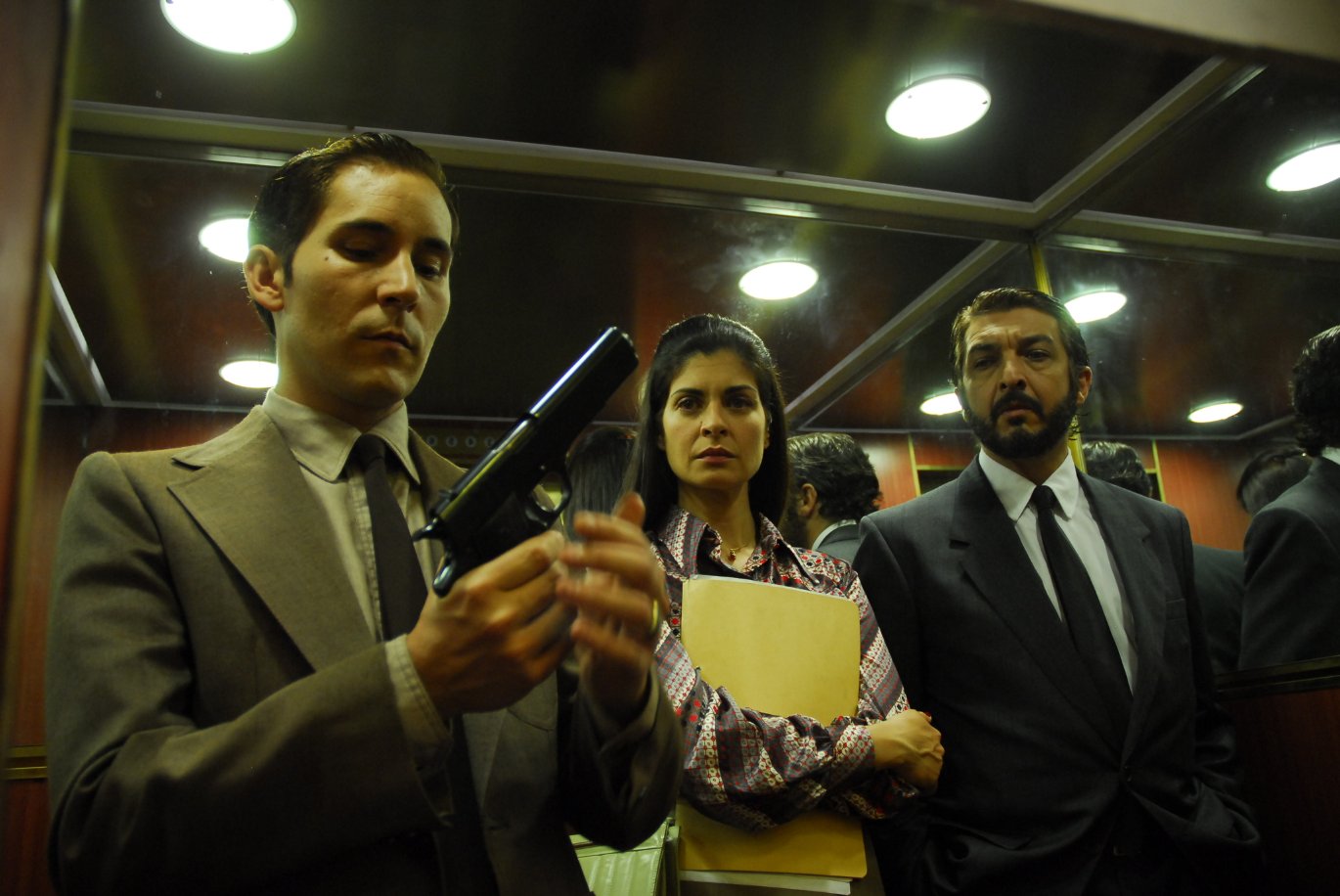 Фото - Тайна в его глазах: 1370x916 / 153 Кб