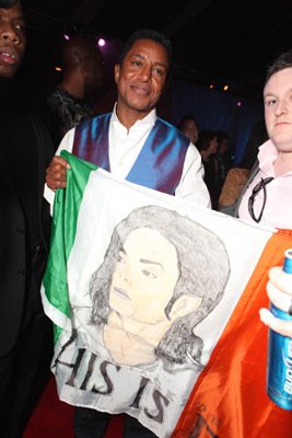 Фото - Майкл Джексон: Вот и все: 267x400 / 25 Кб